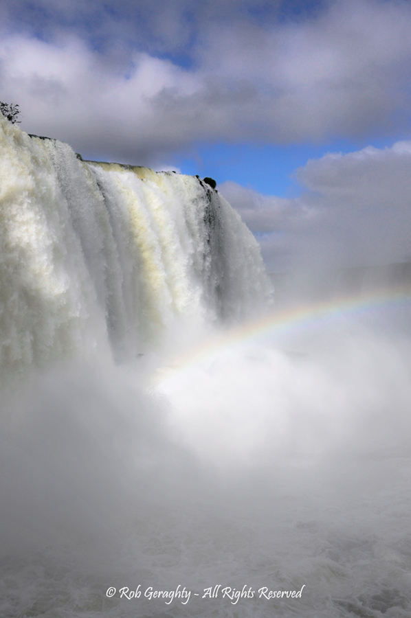 Iguazu Falls by Rob Geraghty 